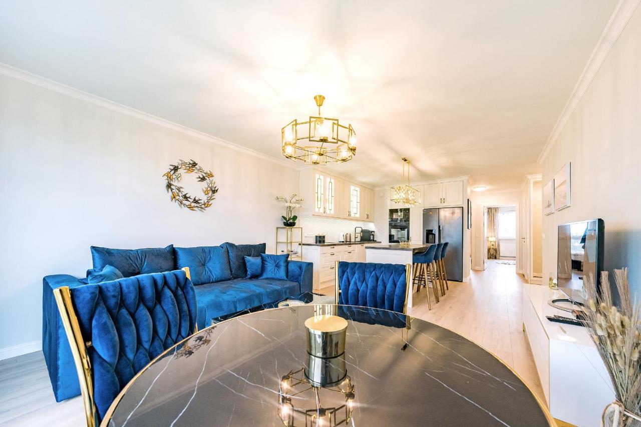 Apartament Nowa Letnica, Osiedle Latarnikow Gdanskアパートメント エクステリア 写真