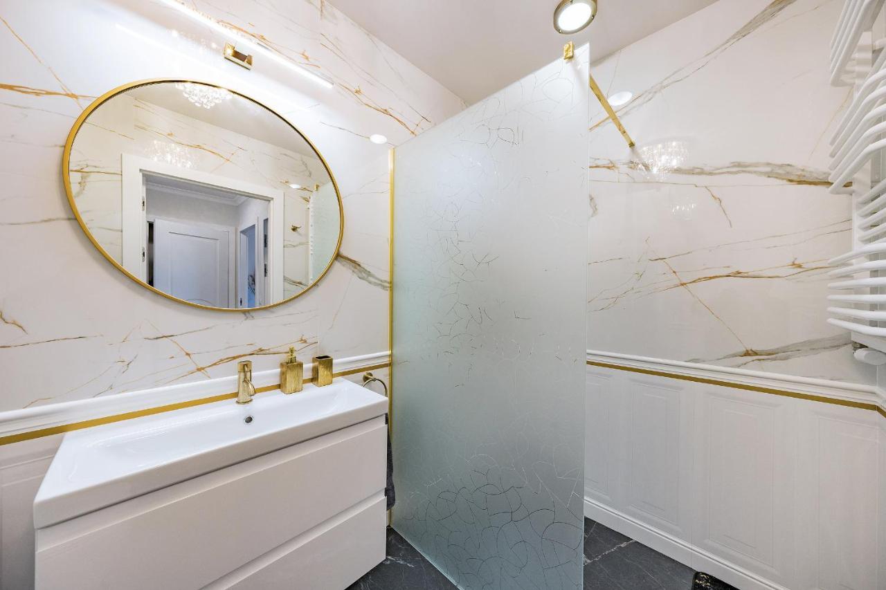 Apartament Nowa Letnica, Osiedle Latarnikow Gdanskアパートメント エクステリア 写真
