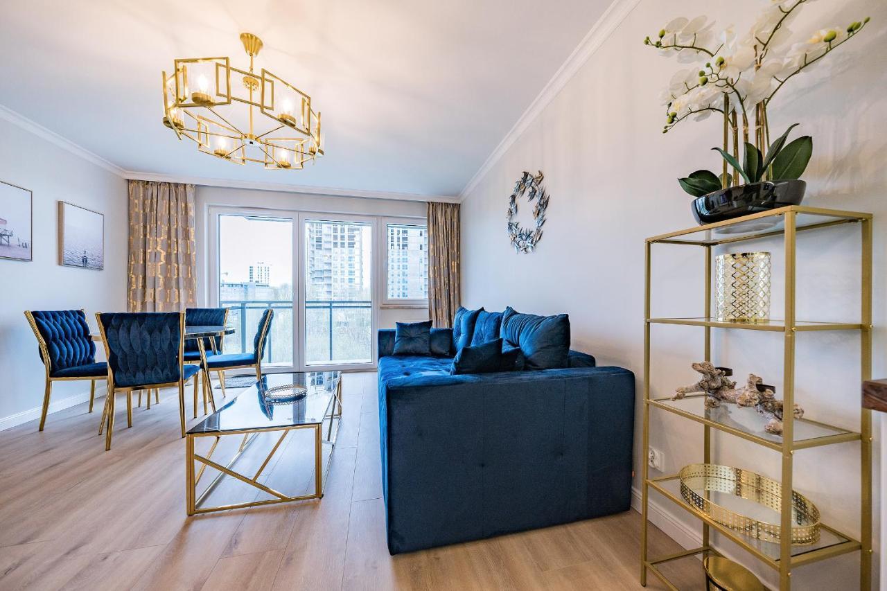 Apartament Nowa Letnica, Osiedle Latarnikow Gdanskアパートメント エクステリア 写真