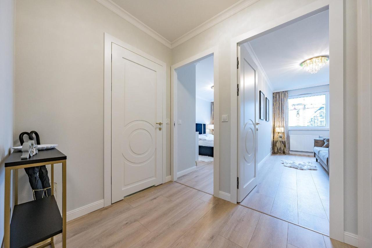 Apartament Nowa Letnica, Osiedle Latarnikow Gdanskアパートメント エクステリア 写真
